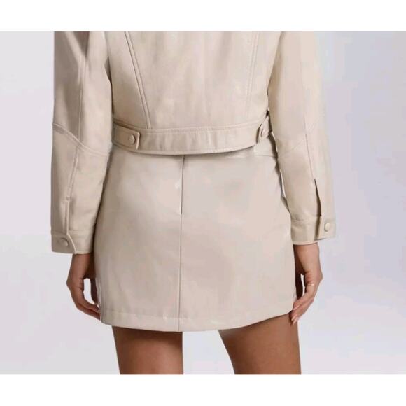 NWT 7 FOR ALL MANKIND Glazed Faux Leather Mini Skirt in Oyster Size M - Picture 2 of 13